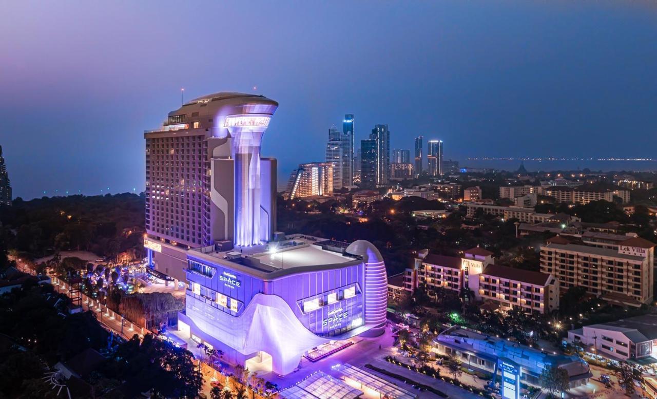 Grande Centre Point Space Pattaya Ngoại thất bức ảnh The Royal Paragon Hotel