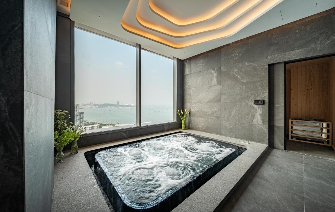 Grande Centre Point Space Pattaya Ngoại thất bức ảnh Spa at The Ritz-Carlton, Hong Kong