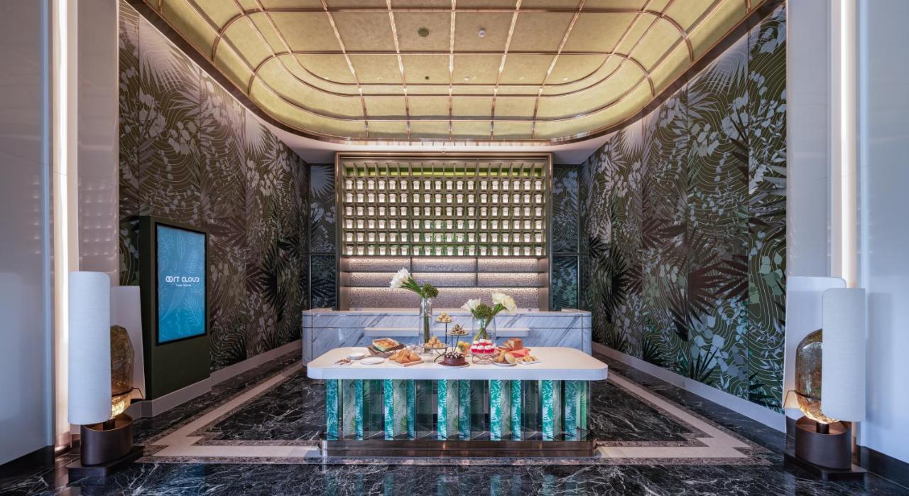 Grande Centre Point Space Pattaya Ngoại thất bức ảnh The lobby of the hotel