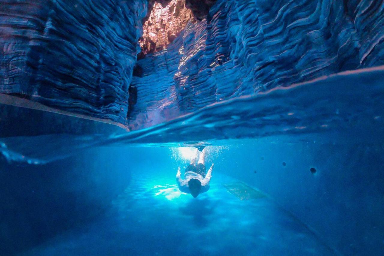Grande Centre Point Space Pattaya Ngoại thất bức ảnh Cave diving
