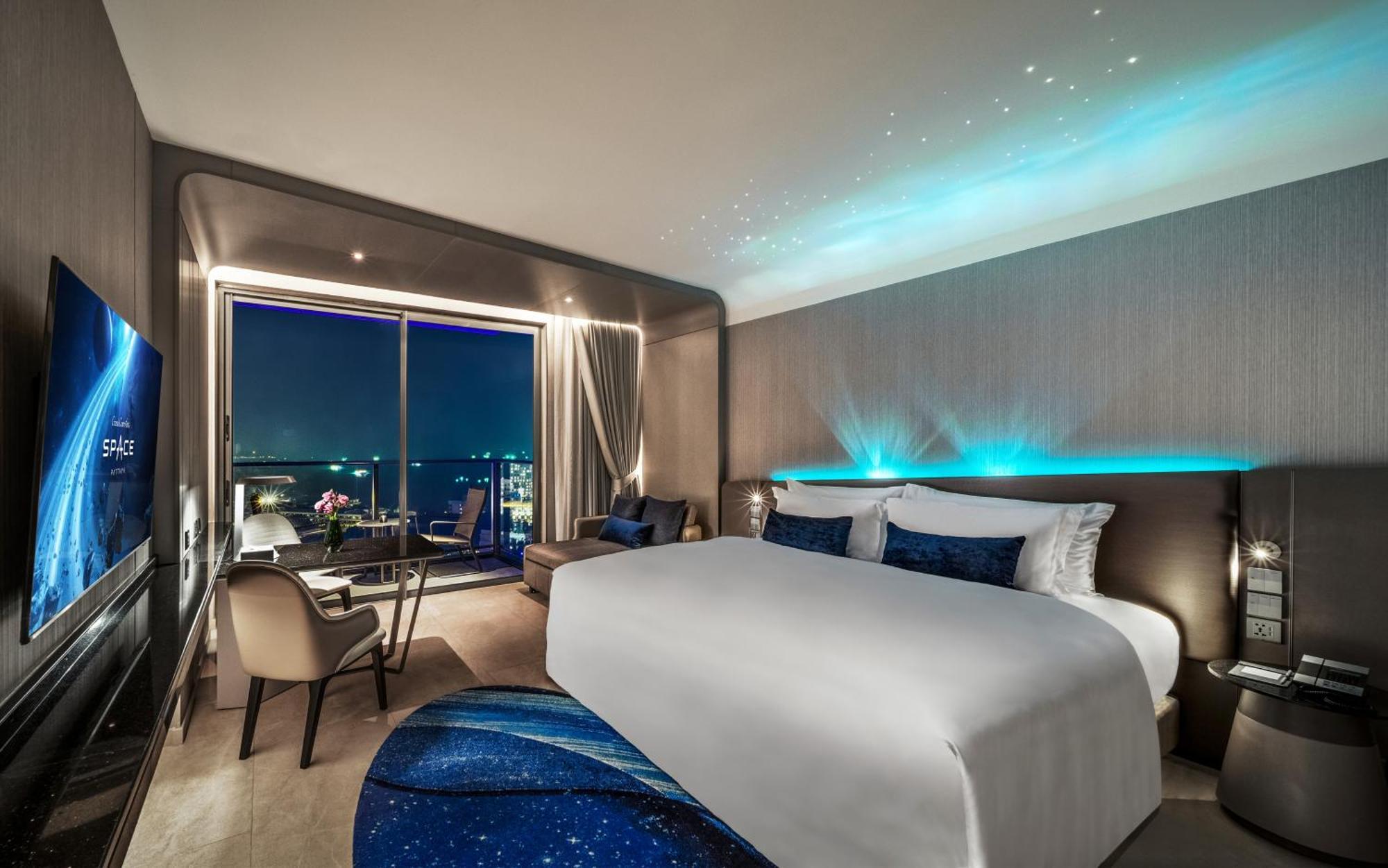 Grande Centre Point Space Pattaya Ngoại thất bức ảnh Deluxe Room